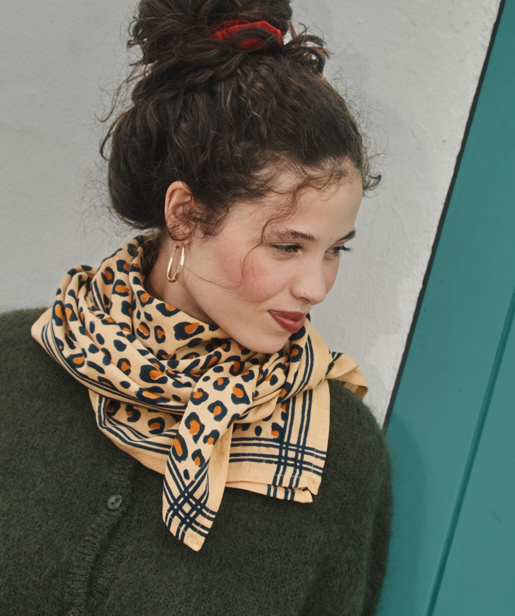 Foulard grand format – Léopard camel