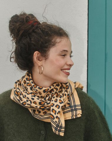 Foulard grand format – Léopard camel