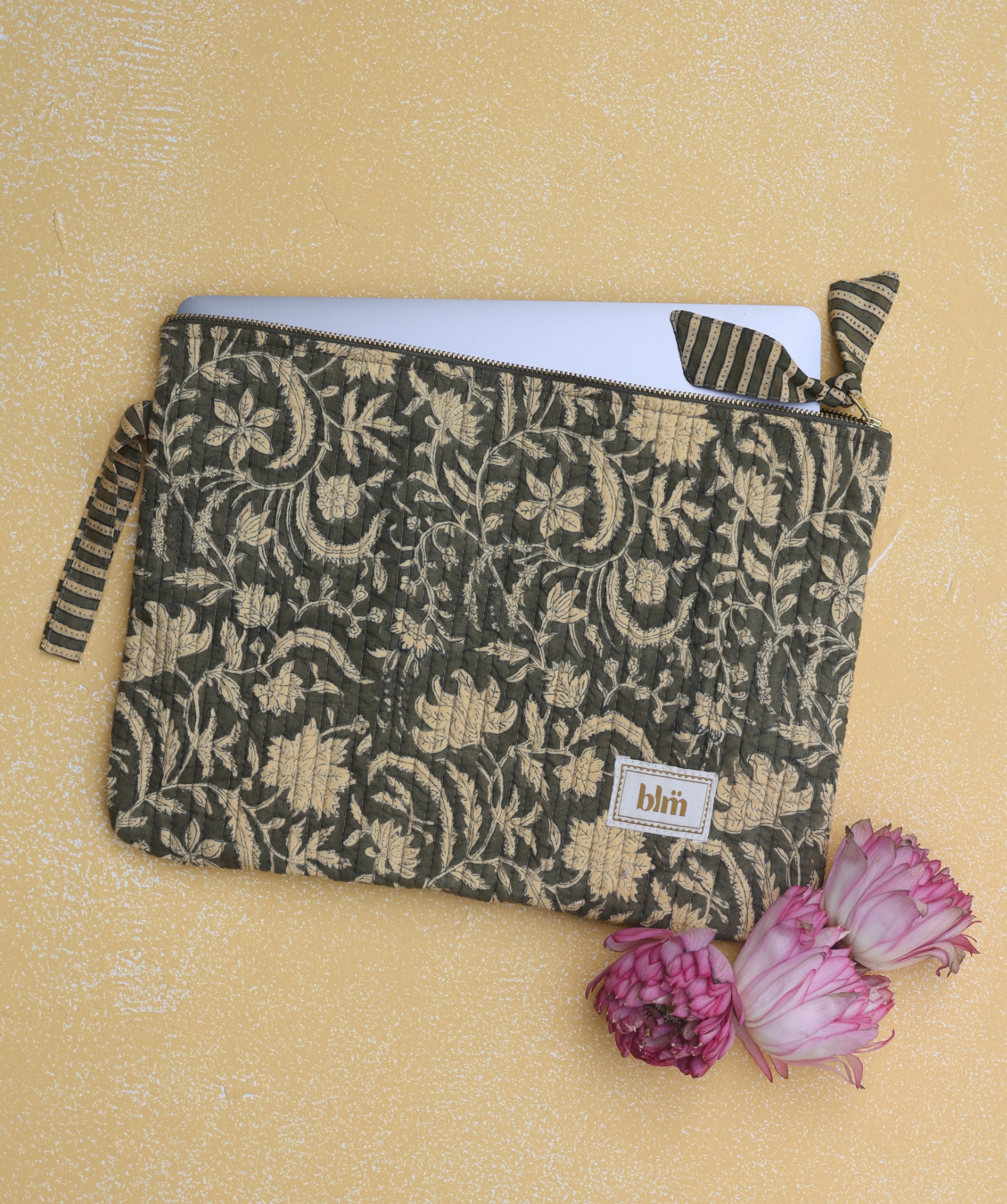 Pochette grand format Harrison / 13′ – Rosewood London Kaki